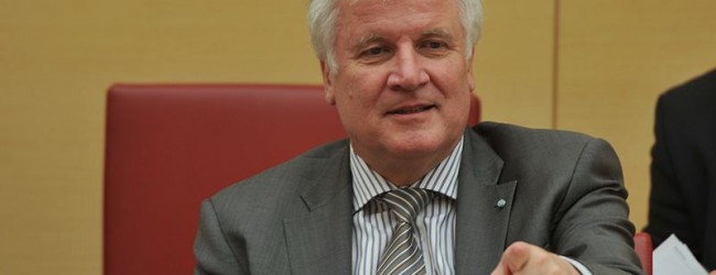 CSU-Innenminister Seehofer kippt mal wieder um: „Spurwechsel“ für abgelehnte Asylanten nun doch eine Option