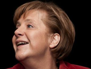Ex-Kanzlerin Merkel ruft zum Schutz der Demokratie auf
