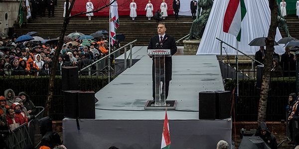 Wenn Orbán gewinnt: Brüssel plant Sanktionen