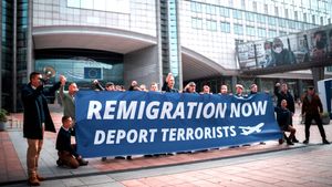 Trump macht ernst mit der Remigration: Abschiebeflüge rund um die Uhr