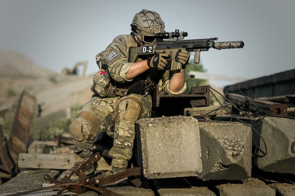 Die Schatten des Krieges: Großbritannien diskutiert über Strafen für Wehrdienstverweigerer