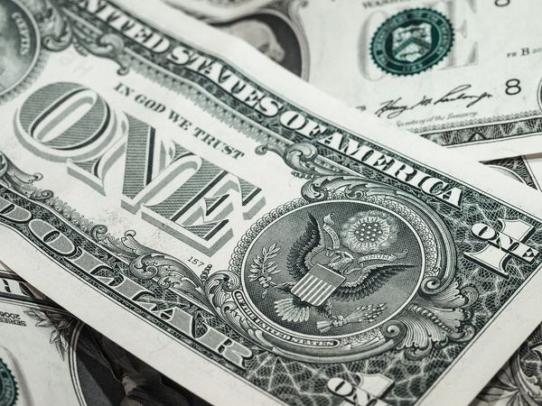 Entdollarisierung schreitet voran: Zentralbanken rücken vom Dollar ab