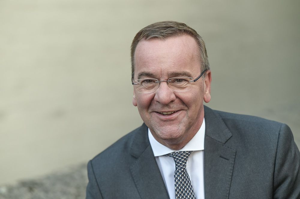 Vetternwirtschaft im Verteidigungsministerium: Bevorzugt Pistorius SPD-Genossen?