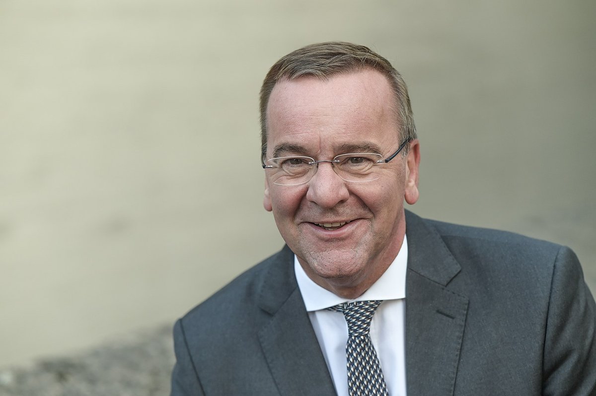 Vetternwirtschaft im Verteidigungsministerium: Bevorzugt Pistorius SPD-Genossen?