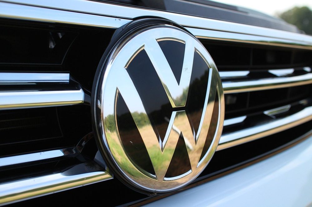 Rheinmetall möchte VW-Werke übernehmen: Kommt jetzt der Volks-Panzer?