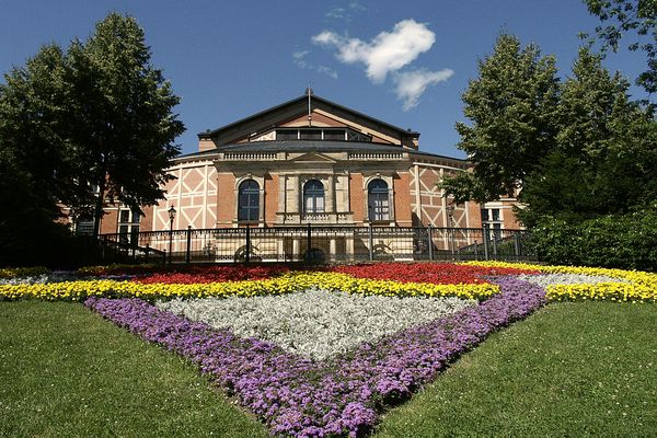 150 Jahre Bayreuth: Festspiele zwischen Richard Wagner und Vergangenheitsbewältigung