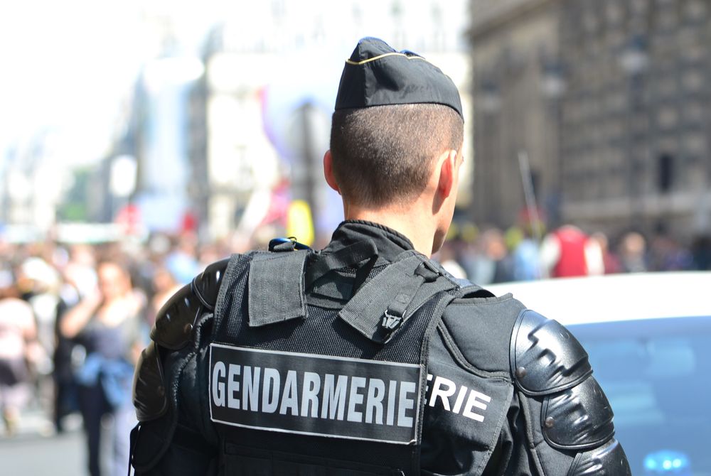 Migranten erpressen Frankreich: Polizei räumt besetztes Theater