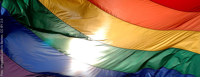 Wegen Verbraucher-Irreführung: Regierungsbehörde geht gegen LGBTI-Verlag vor