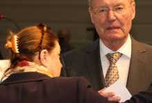 AfD: Lucke und Henkel wollen Ex-Pressesprecherin Metzger als Generalsekretärin installieren