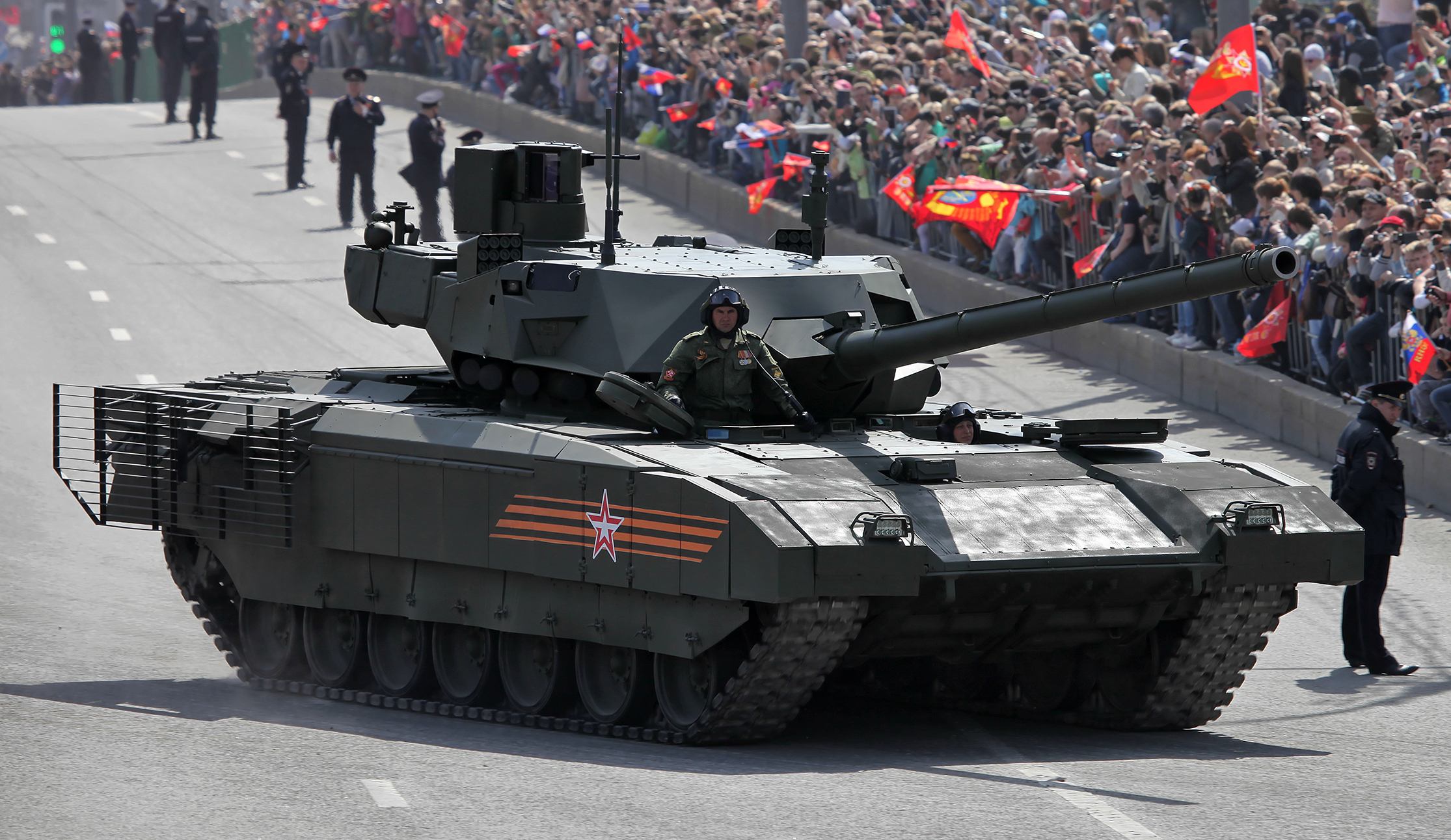 Vor der Feuertaufe: Russischer Superpanzer T-14 in der Ukraine gesichtet