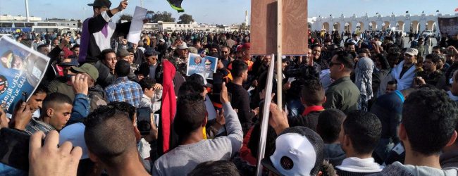 Anti-Türkische „Stopp den Terror“-Kundgebung in Bengasi