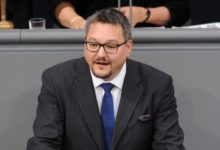 „Europa im Zangengriff“ – AfD-Bundestagsabgeordneter Stefan Keuter im ZUERST!-Interview