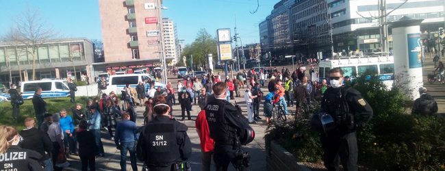 Anti-Corona-Kundgebung in Chemnitz: Behördenschikanen im DDR-Modus