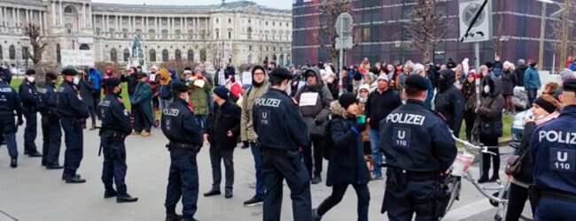 Risse in der Exekutive: Hunderte österreichische Polizisten gegen die Impfpflicht