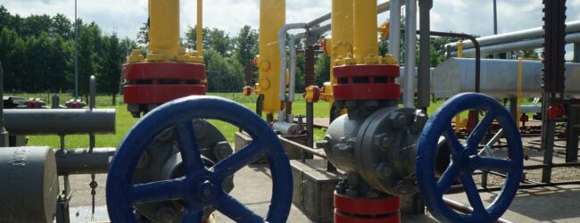 Kiew setzt Europa weiter unter Druck: Ukraine sperrt ein Drittel der Gasdurchflüsse nach Europa