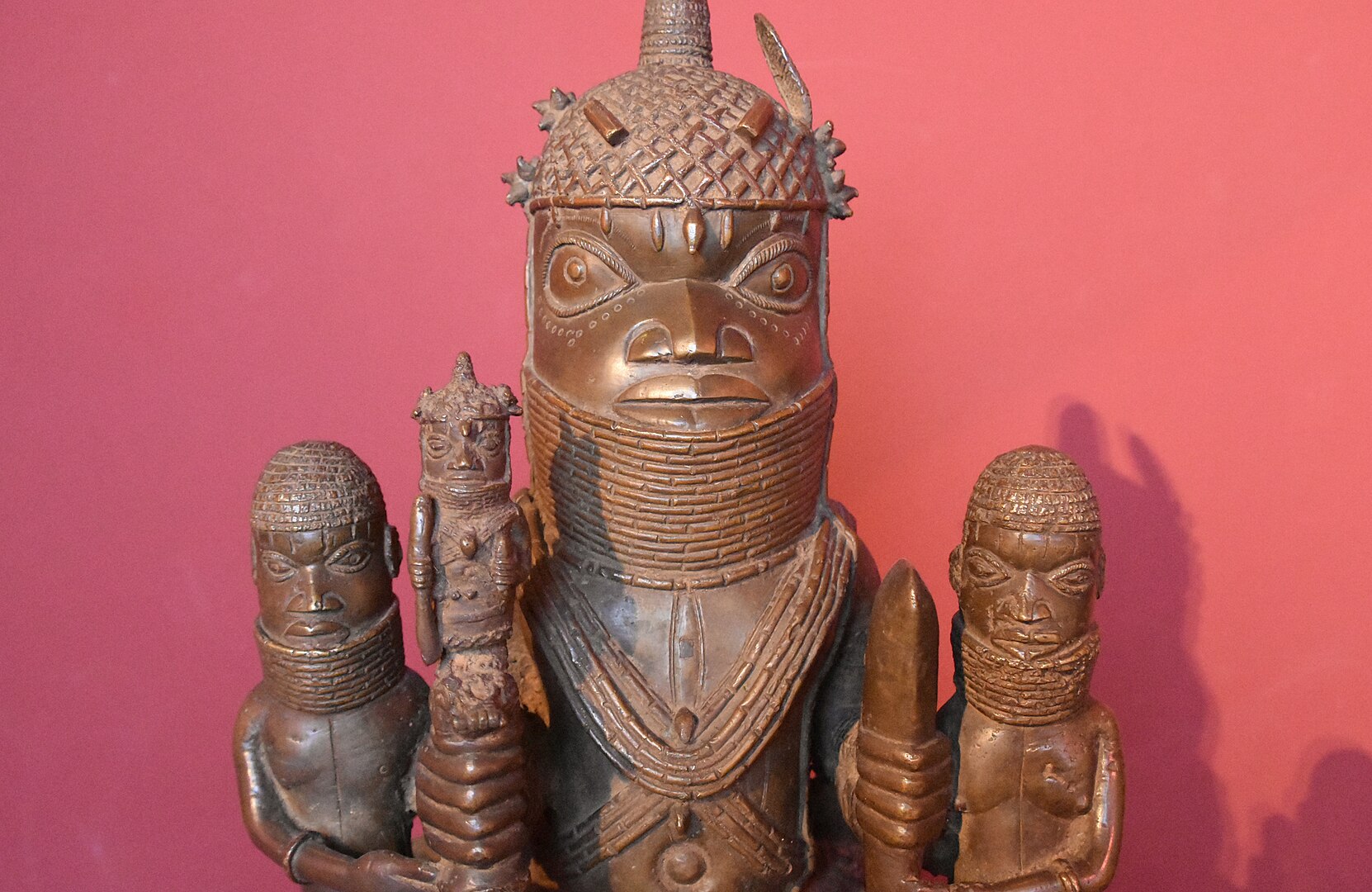 Farce um Rückgabe der Benin-Bronzen: Kunstwerke verschwinden in Privatbesitz