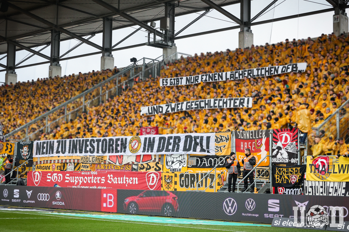 Dresdner Fußballfans solidarisieren sich: „Es gibt nur einen lächerlichen DFB... und zwei Geschlechter!“