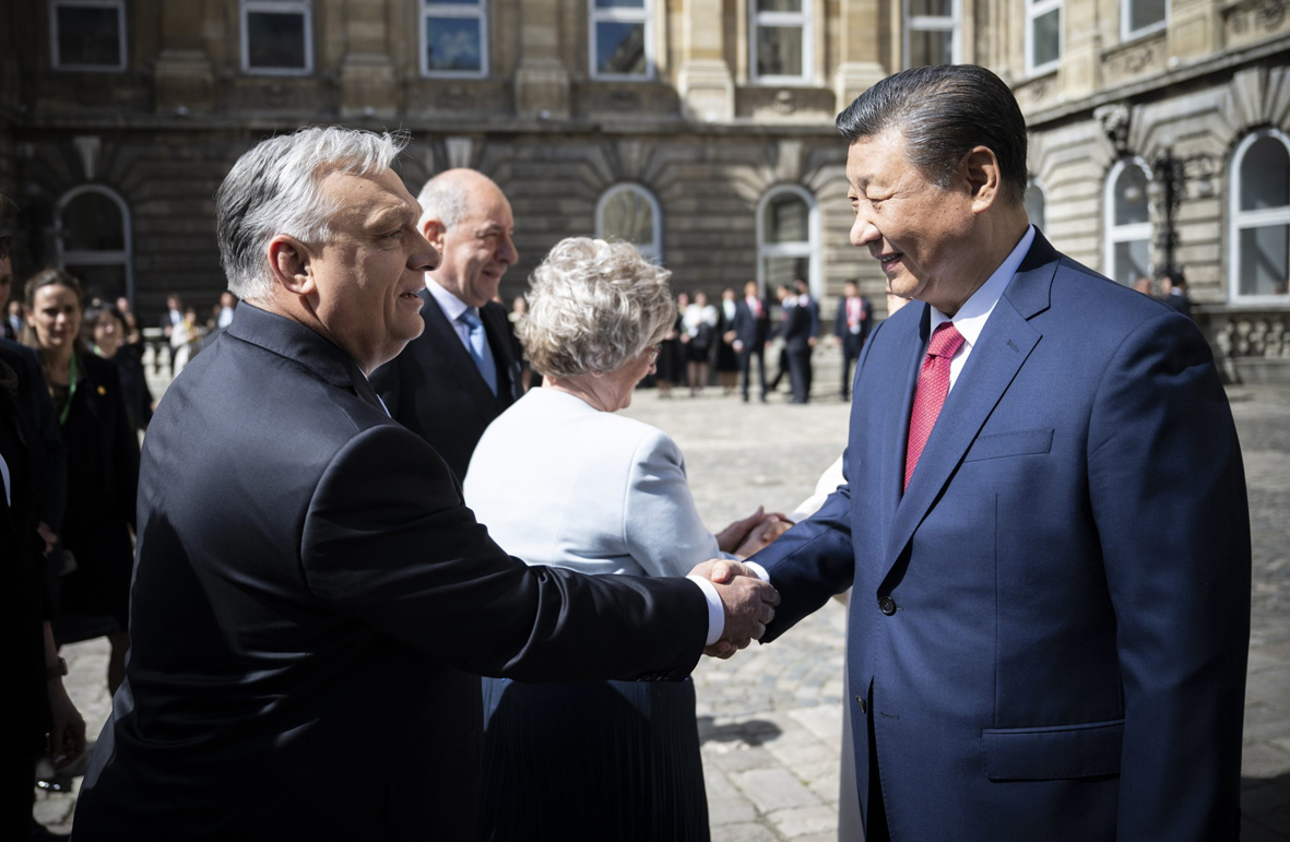 Orbáns nächster Coup: Auf Friedensmission jetzt auch in Peking
