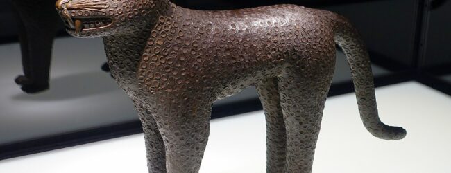 Dank deutscher Steuermillionen: Benin streitet über zurückgegebene Bronzen