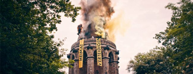 Diesmal nicht gegen Remigration: Identitäre besetzen Hermannsdenkmal